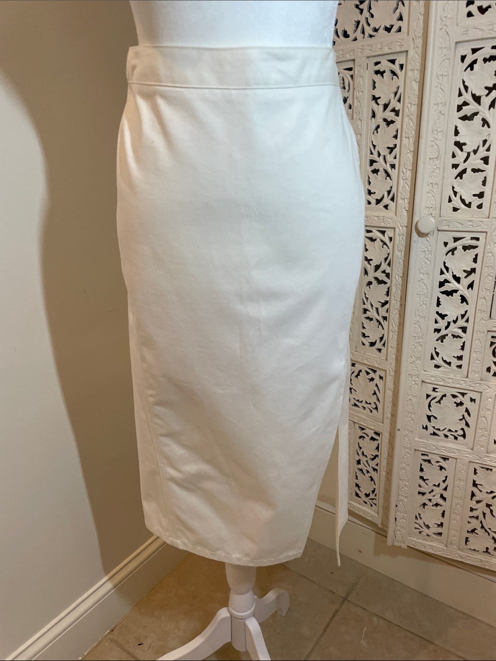 Vintage Gucci White Mid-Length High-Waist Pencil Skirt
